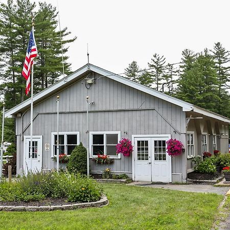 Tuxbury Pond Camping Resort Tiny House Clara South Hampton Esterno foto
